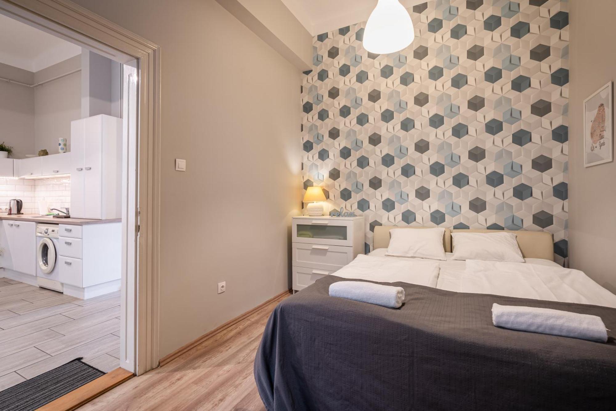 Bpr Castle Hill Apartment With Garden Budapest Bagian luar foto