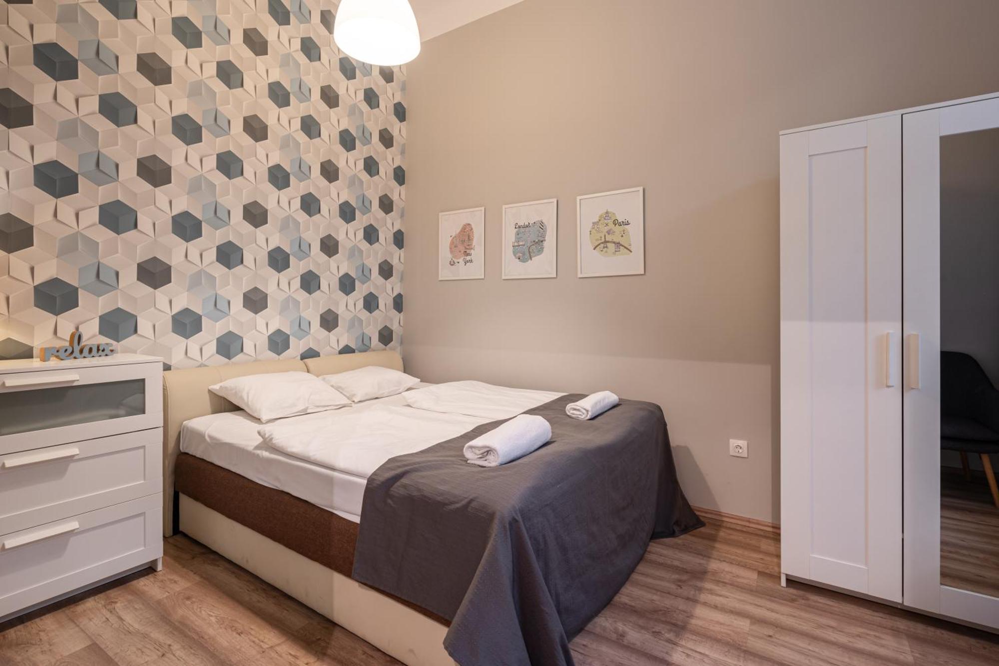 Bpr Castle Hill Apartment With Garden Budapest Bagian luar foto