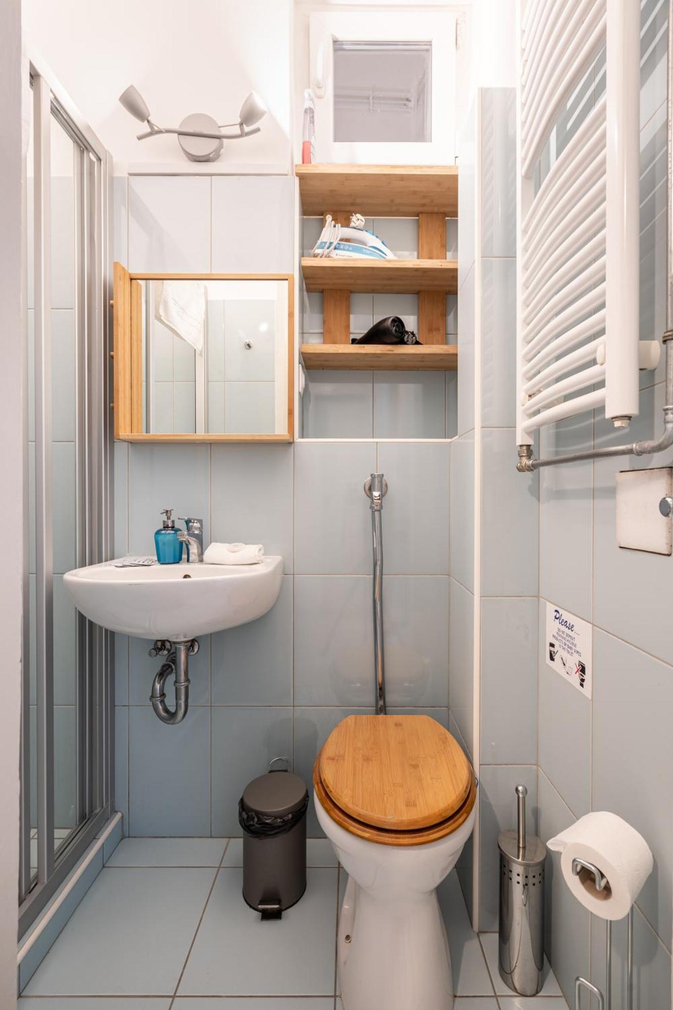 Bpr Castle Hill Apartment With Garden Budapest Bagian luar foto